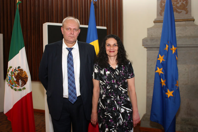 Julian Voicu y su esposa, la embajadora de Rumania, Ana Voicu