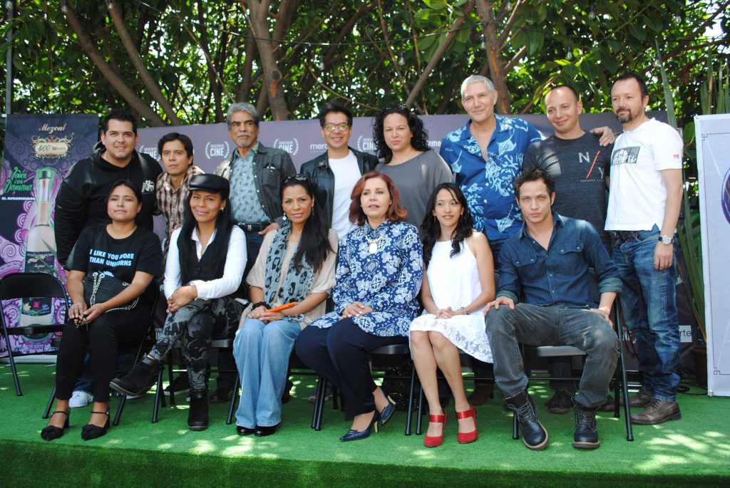 Actores, directores y demás trabajadores de cine mexicano, en el anuncio oficial de Finde Cine a los medios de comunicación. Revista Protocolo Copyright©