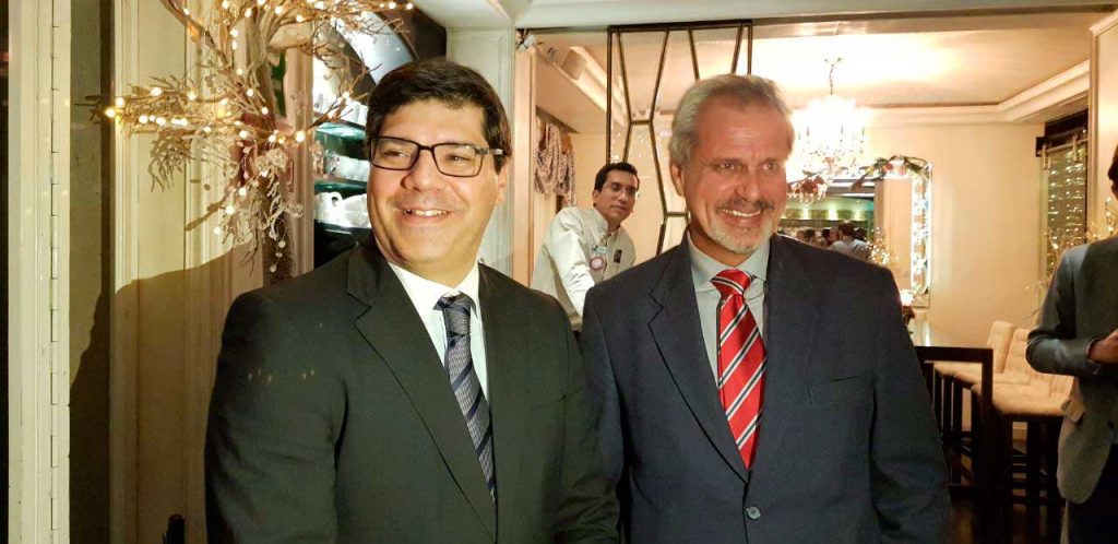 Eurico Brilhante Dias, con el embajador de Portugal en México, Jorge Roza de Oliveira